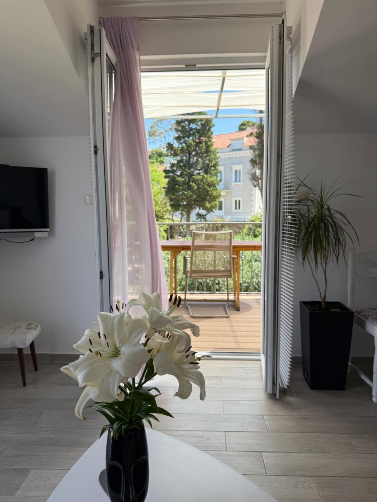 Apartmani Stambuk Jelsa  Esterno foto